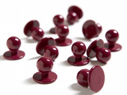 BURGUNDY STUDS FOR CHEF'S JACKETS BP BURGUNDY STUDS FOR 109639